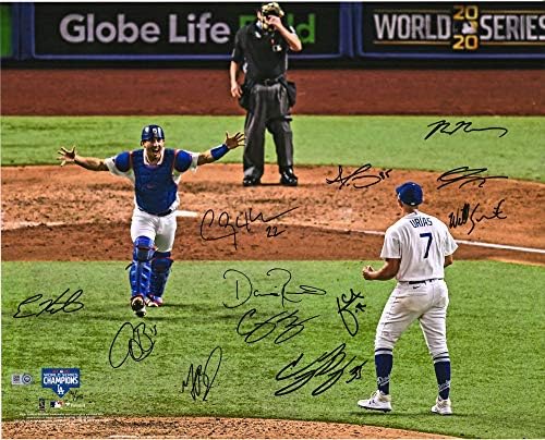 לוס אנג'לס דודג'רס 2020 MLB קבוצת האלופות העולמית של MLB חתמה על תצלום של 16 x 20 אחרון עם 12 חתימות - מהדורה מוגבלת של 25 - תמונות MLB